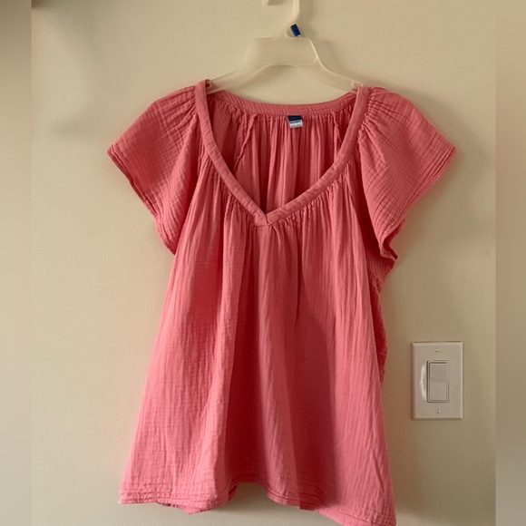 Old Navy Tops - {Old Navy}-Size XXL-Flutter-Sleeve V-Neck Swing Blouse in Coho Salmon